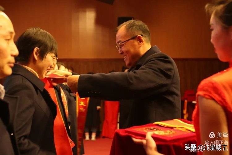 开封北大培文东信学校举行2020-2021年第二学期工作部署