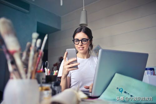 成人高考可以考哪些大学？成人高考和自考有什么区别？