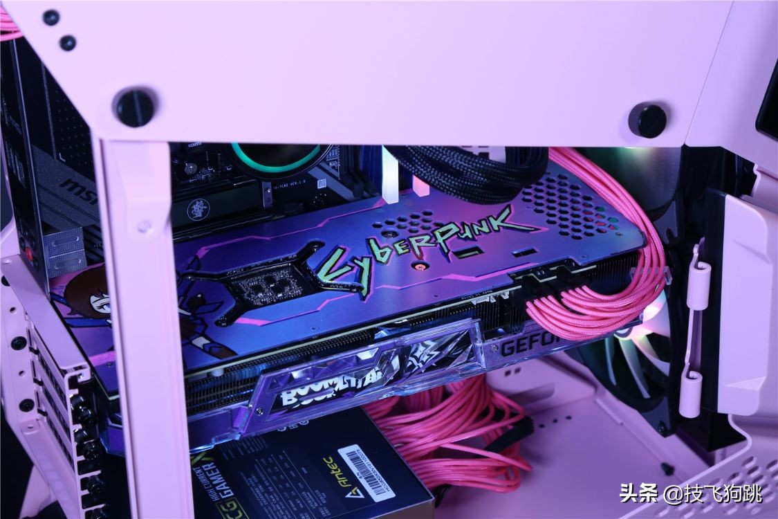 这主机粉粉嫩嫩多可爱，说丑的都是直男吧，TT新品机箱装机体验