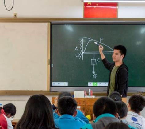 考生高考成绩500分左右，可优先选择这三个专业，毕业将有铁饭碗