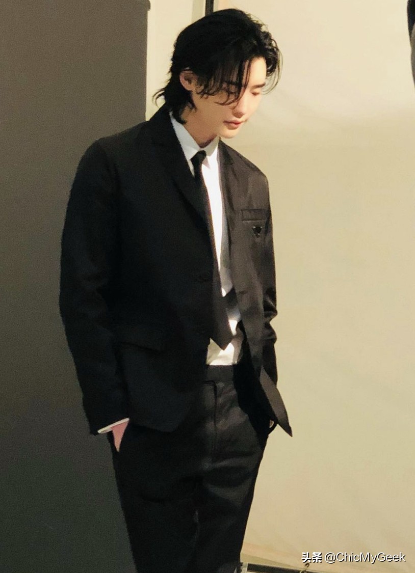 韩国长发男神盘点,李钟硕大受好评