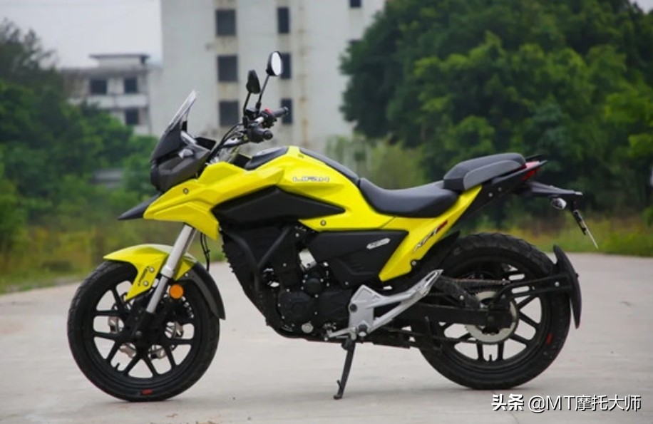 摩旅仅需1万多！解读国产入门级ADV：水冷电喷150发动机，14L油箱