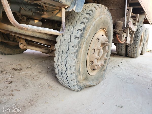 工地上的大黄蜂,这台5万5买的二手陕汽奥龙渣土车我很满意