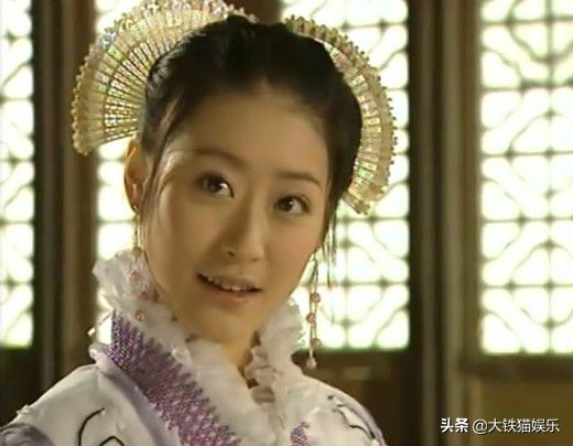 02林诗音的扇子