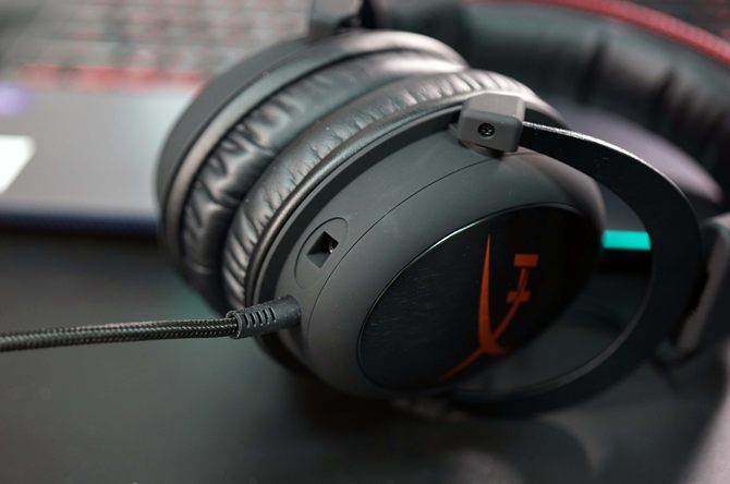 navi比赛用的什么耳机(电竞顺风耳！HyperX Cloud Core战斧游戏耳机评测)