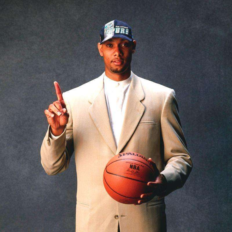 二十二载季后赛之旅的落幕，意味着马刺重建的开始还是无尽的黑暗