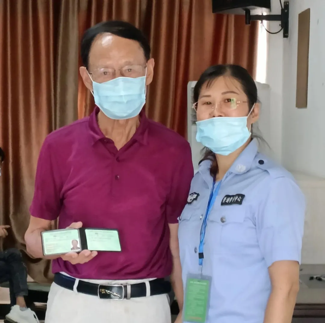 厉害了!瑞金85岁老人成功考取驾照!