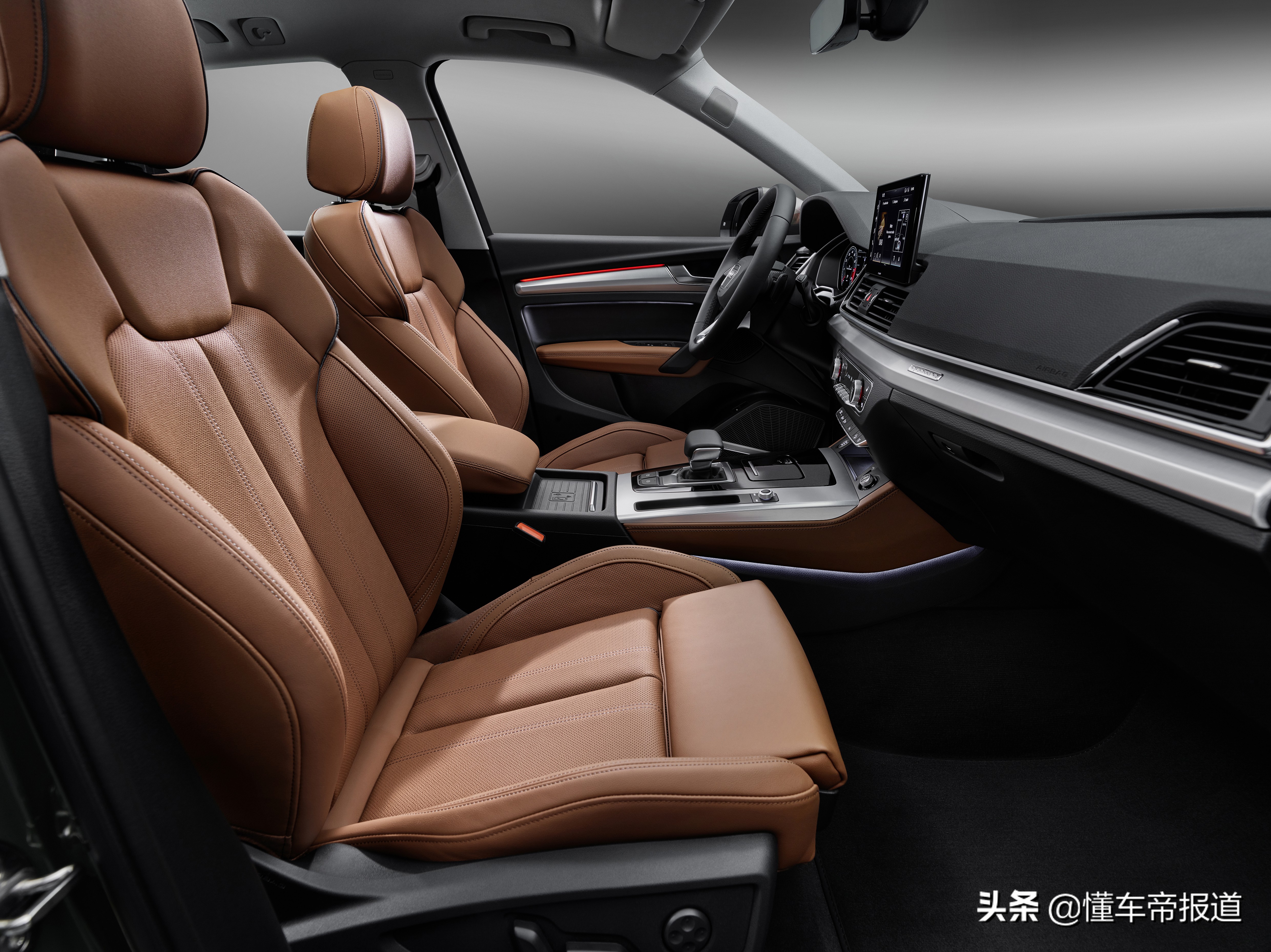 新车 | 新款奥迪Q5正式发布 改头换面/内饰配触控大屏