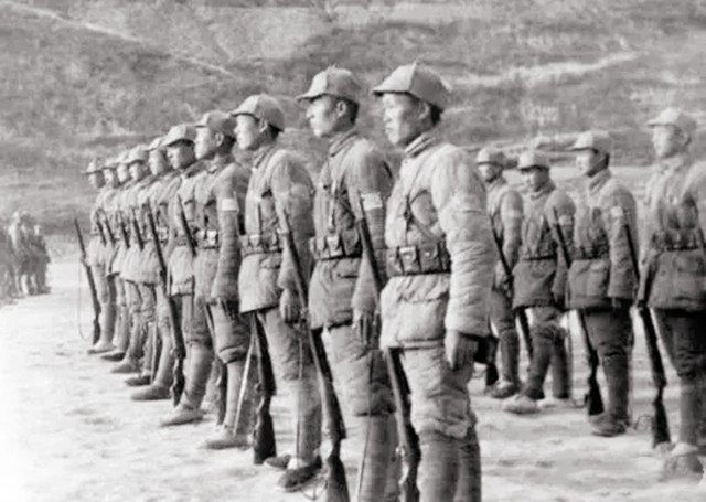 1955年授衔的1048名开国将帅，如今仅有2人仍健在，他们是谁？