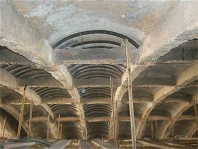 湖南一大桥全程没桥墩，被载入桥梁史册，设计师逆袭成高级工程师