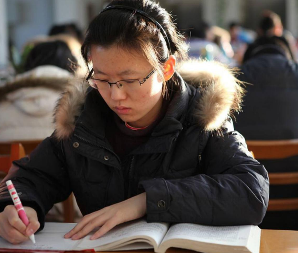 亚洲最大“高考工厂”，本科率达90%以上，农村学生梦开始的地方