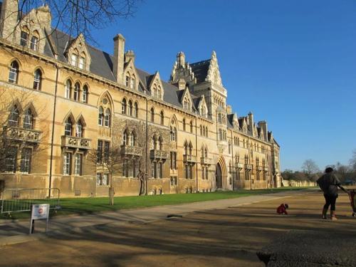 留学各大商学院哪些比较顶尖？你有多努力，offer就离你多近