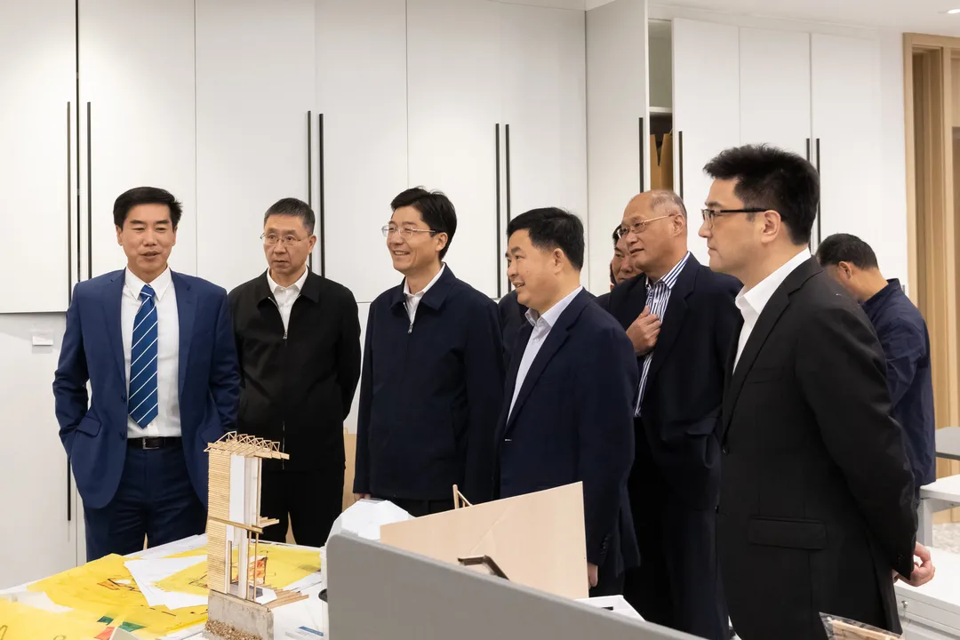 浙江省人社厅吴伟斌厅长一行来访温肯调研