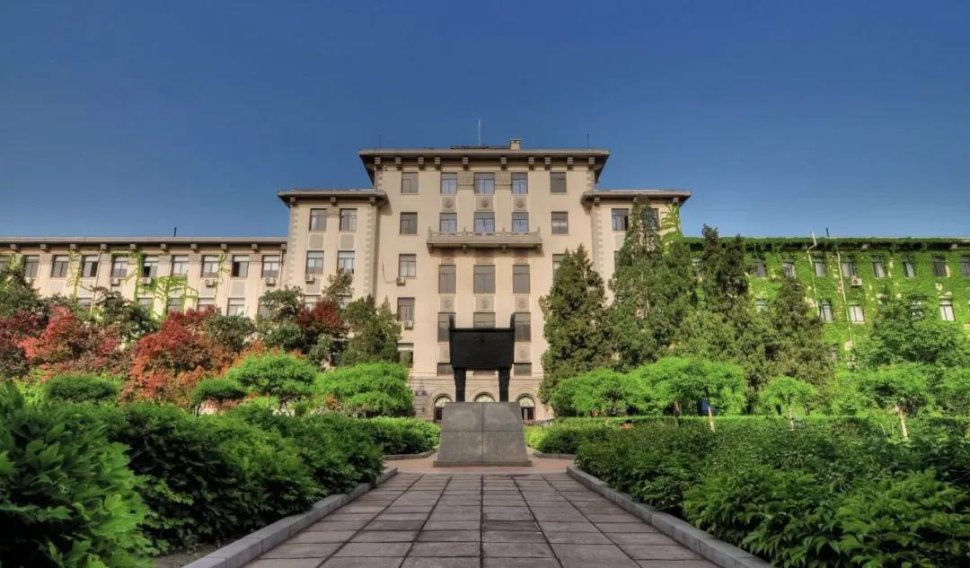 北京“花园式”大学：占地1000亩，3条地铁线直达，宿舍空调、无线网全覆盖！