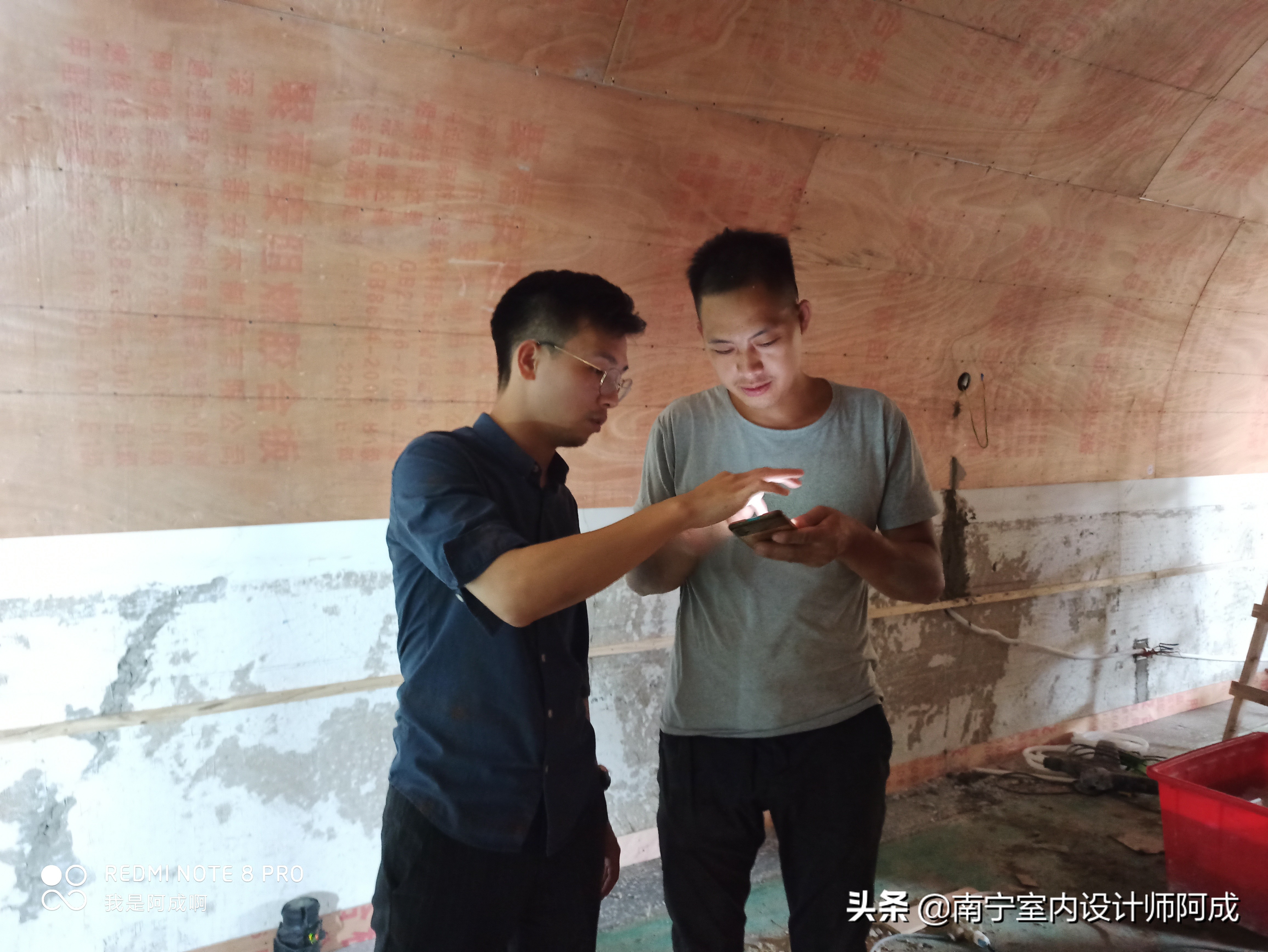 如果你有个异形结构店面，你会如何规划设计丨看看这家蛋糕店实景