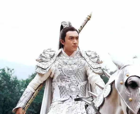 寒芒先至，枪出如龙，英雄不问出处—赵子龙