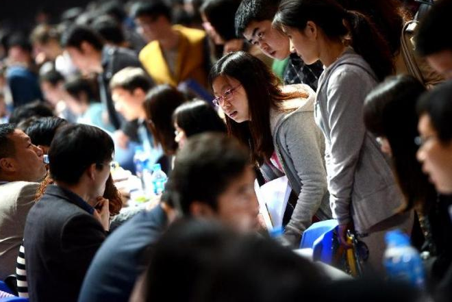 “高考状元”刘琦：北航毕业宅家9年，父母断言：脑子一定有问题