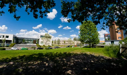 伊尔梅瑙工业大学（高考后如何选一所环境好）