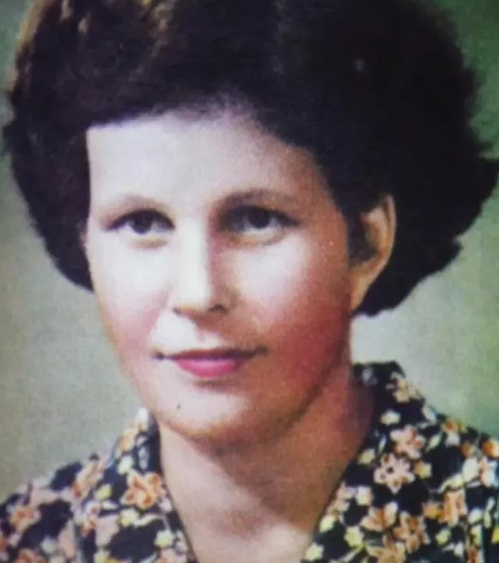 美国姑娘在华执教70年，周总理特批绿卡，家里五星红旗谁都不让碰