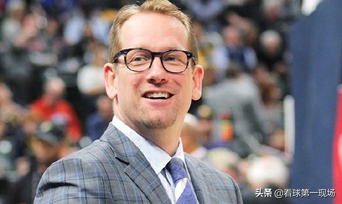 为什么腾讯老图文直播nba(打的球迷措手不及？腾讯图文直播引会员不满，但你们都忘了一件事)