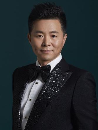 王宏伟个人资料简介(王宏伟:母亲为他守寡48年,娶小12岁娇妻,妻子是