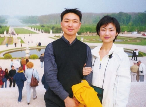 结婚24年恩爱如初，