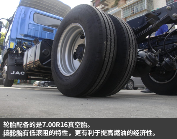 江淮康铃J5蓝牌轻卡来了，跑城郊物流配送它是认真的