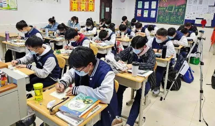 高中三年时光，每个阶段考多少分才算合格，看看资深老师怎么说