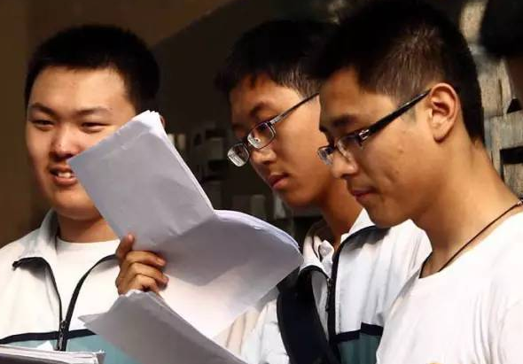 山东高考滑档人数创新高，4万多考生过了本科线，却还是无缘本科