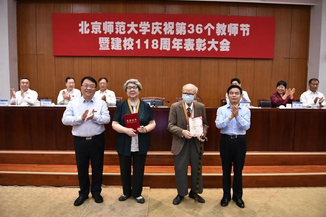 走出83位杰出政要、45位书记校长、5位影视明星，北京这所大学“红”了！