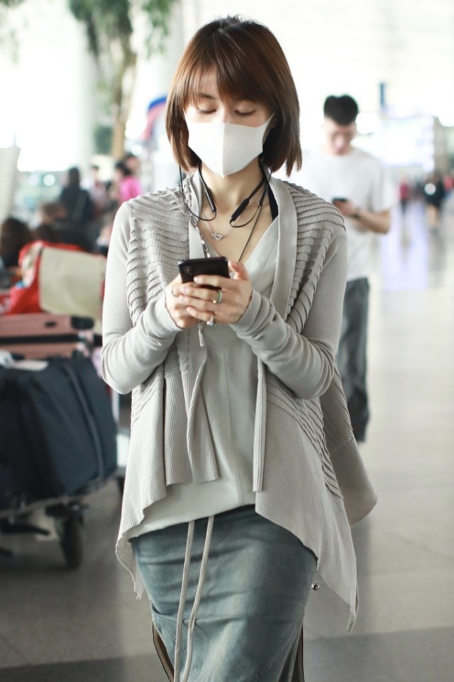 159cm女生的标准体重是多少(王子文承认真实身高)