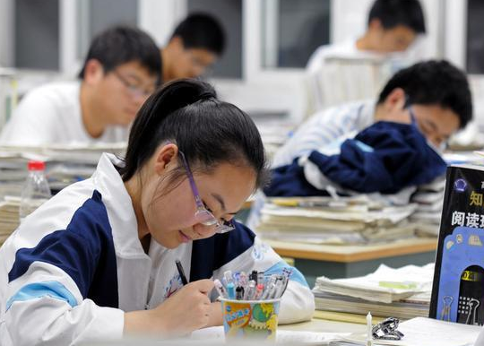 新高考政策实行后，部分教师将面临职业危机，也有人想辞职