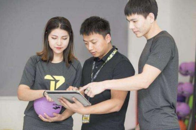 @大学生，想成为大学老师需要符合什么条件？学姐：这5点是基础