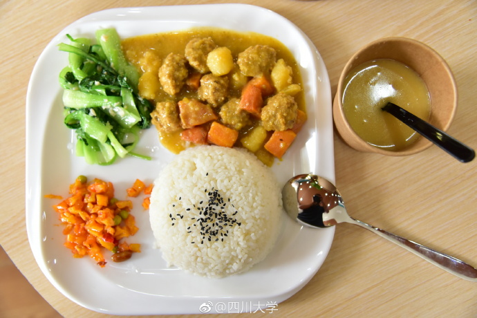 这5所“双一流”大学，用美食征服师生，学生：4年时间真吃过瘾了