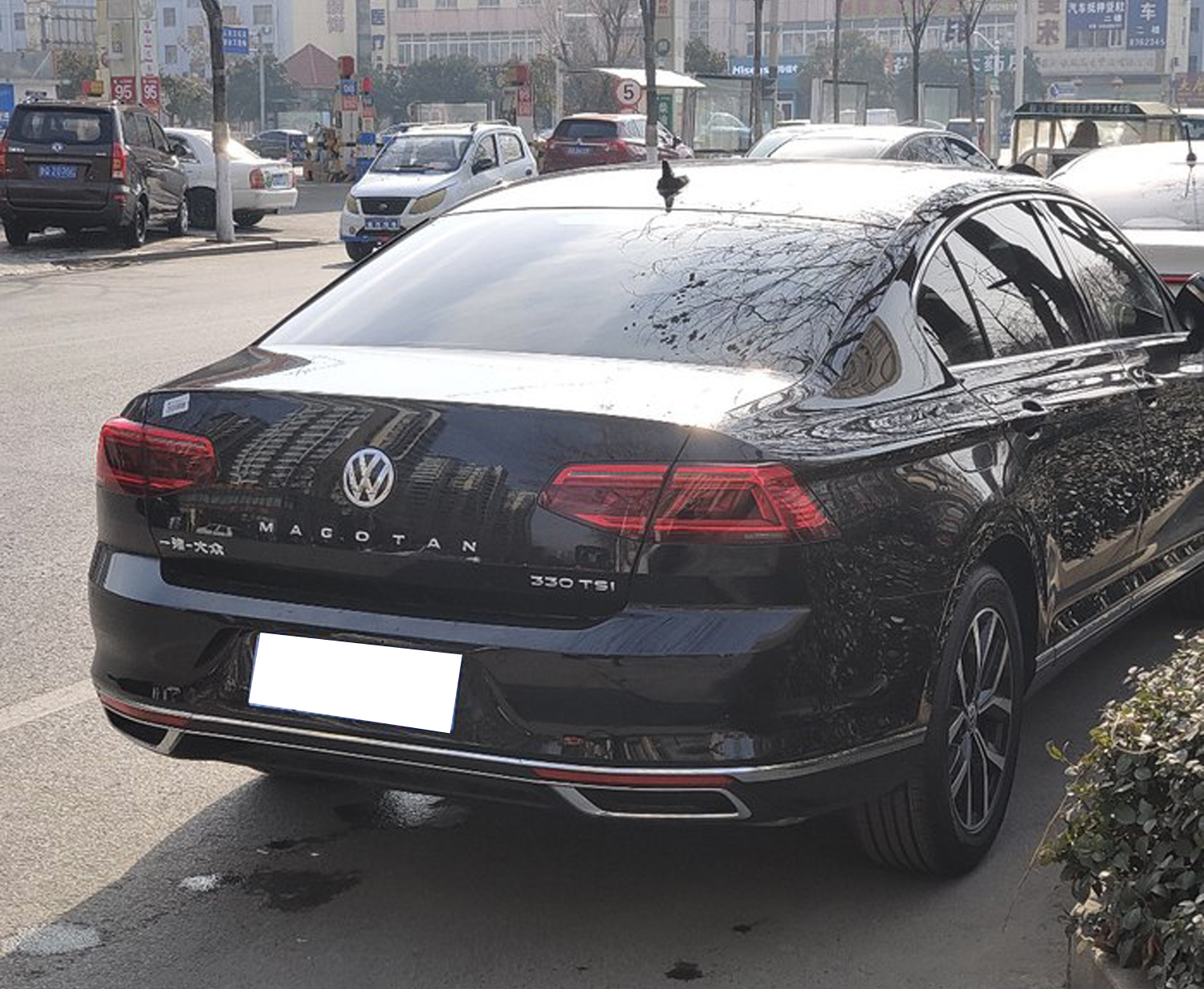 开了一个月大众迈腾，再体验奥迪A4L，车主总结出四个字