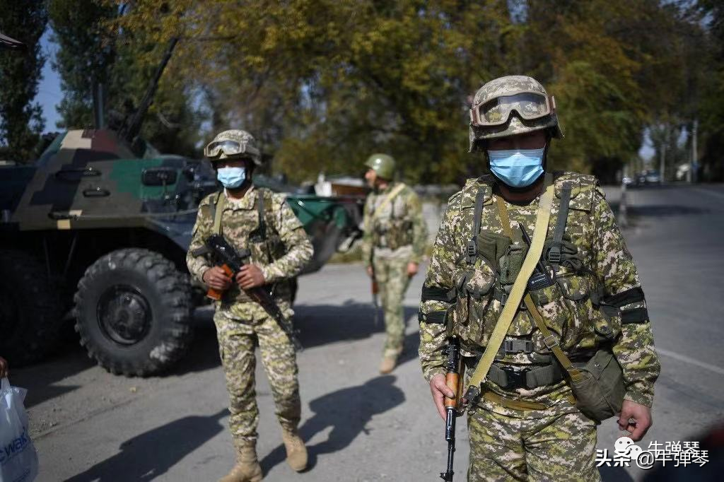 一觉醒来，这两个中国的友好邻国，大打出手了