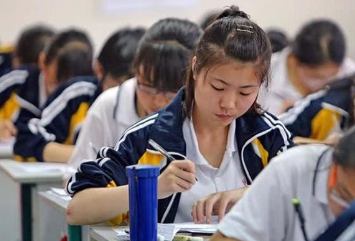 中考不允许复读，只能上中专？官方做出回应，让不少家长松了口气