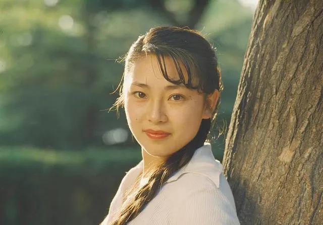 赵群学称,早婚对李事业有利,黄秋燕有旺夫相.