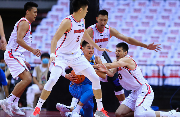 林书豪为什么回不了nba(林书豪为何不回CBA？苏群说出实话，新规限制他，首钢还有对策)