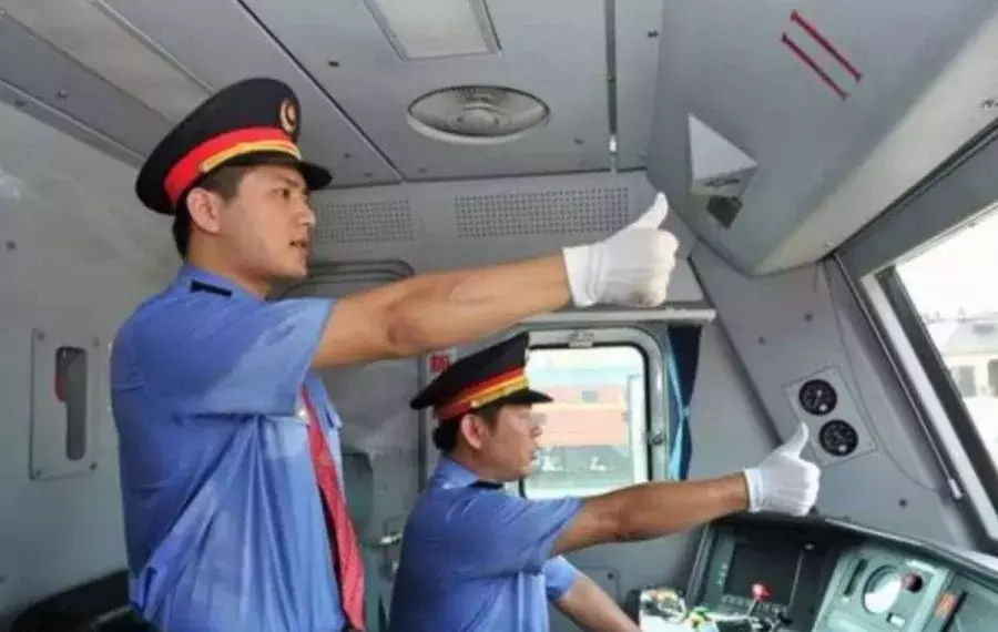 今年，阿克苏将有68位学生被西安工业大学继续教育学院录取