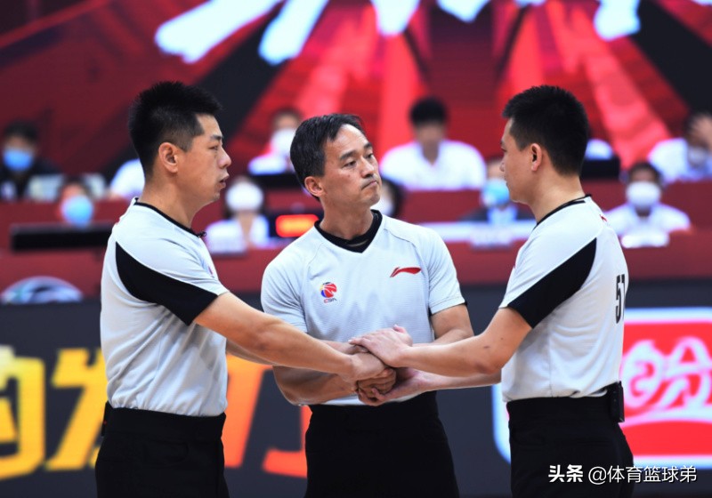 cba与nba哪个更强(CBA与NBA竟有这么大差距？就算历经数年，但我们仍需追赶)