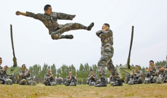 适合中等生报考的军校，录取分数低，毕业还能有“铁饭碗”