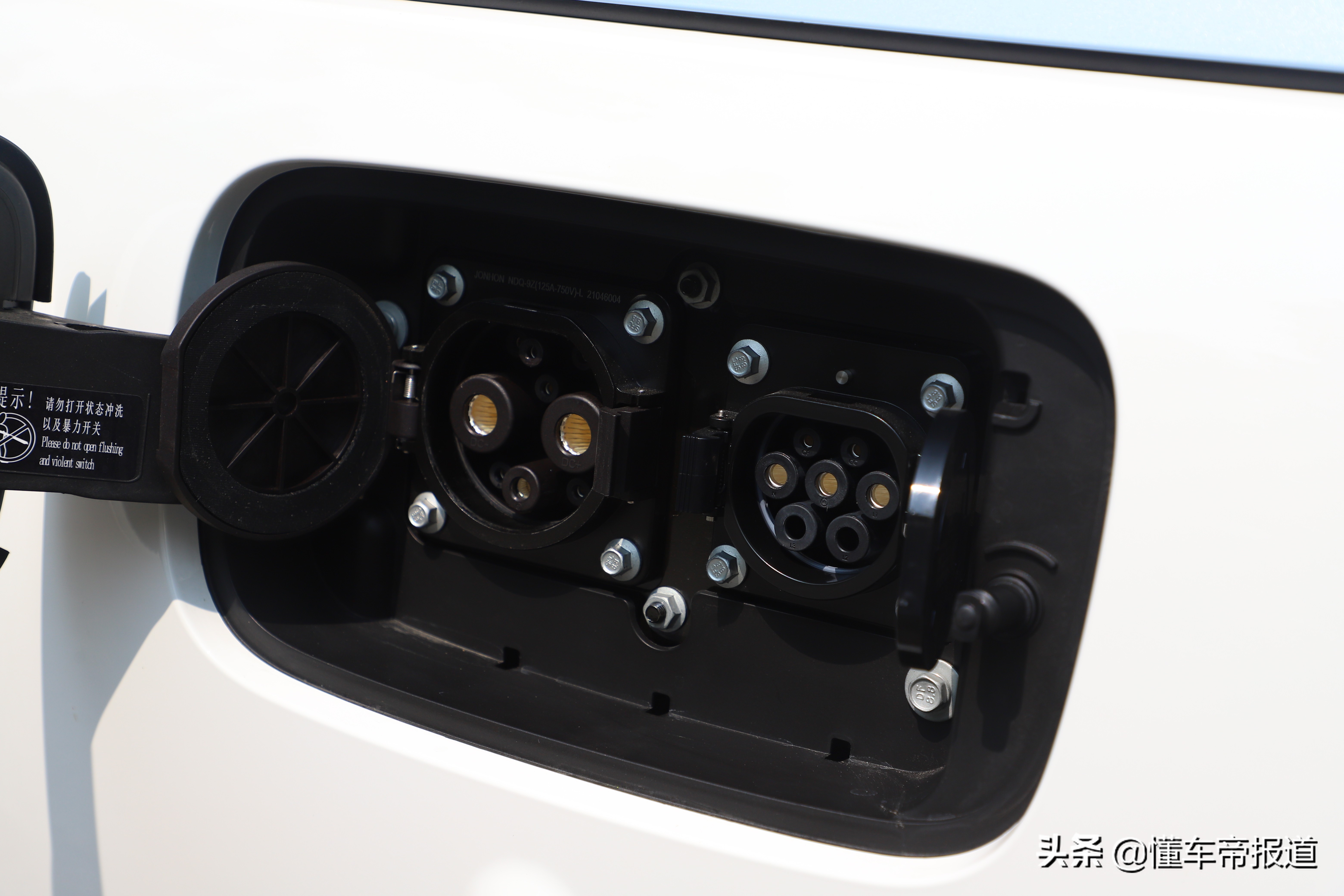新车｜智能化提升，城市才是“主战场”，试驾2022款欧拉黑猫