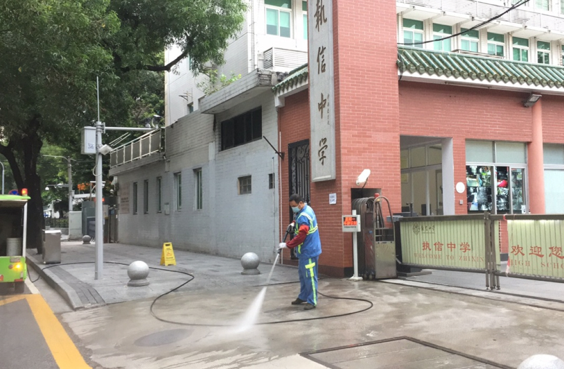 为高考护航，广州“城管蓝”暖心伴考在行动