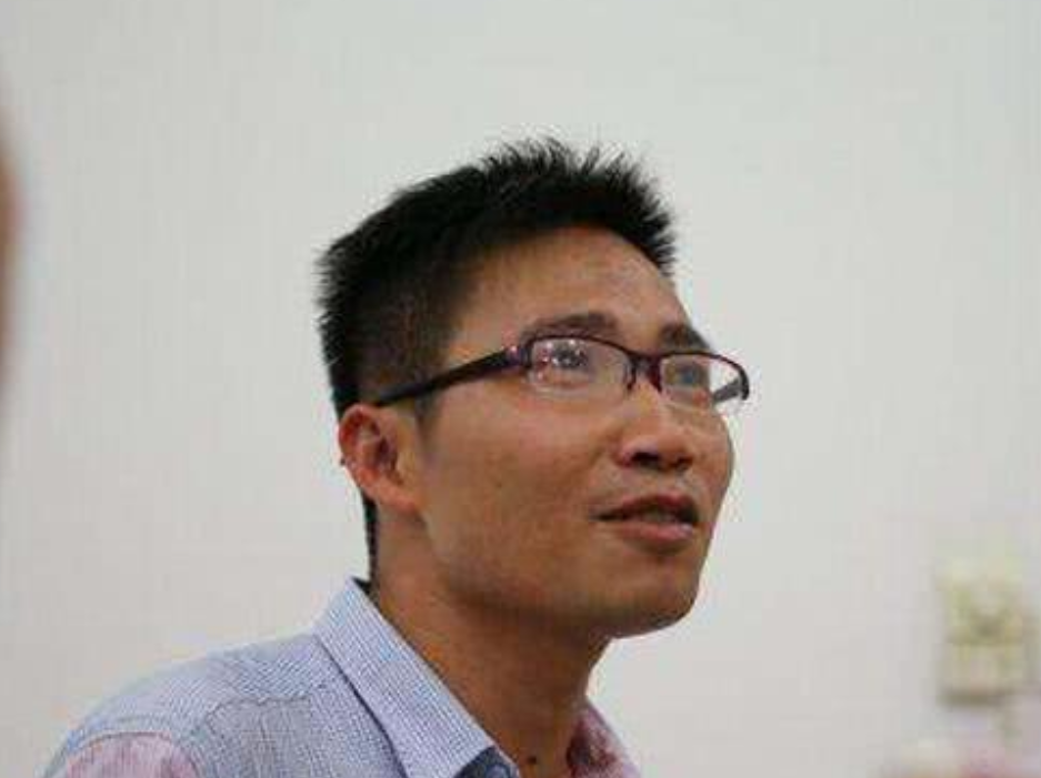 “高考钉子户”吴善柳：拒绝北大，10次高考圆梦清华，如今怎样？