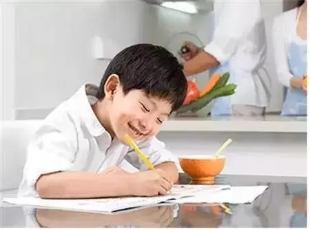 家长做到这5步,孩子做作业又快又好