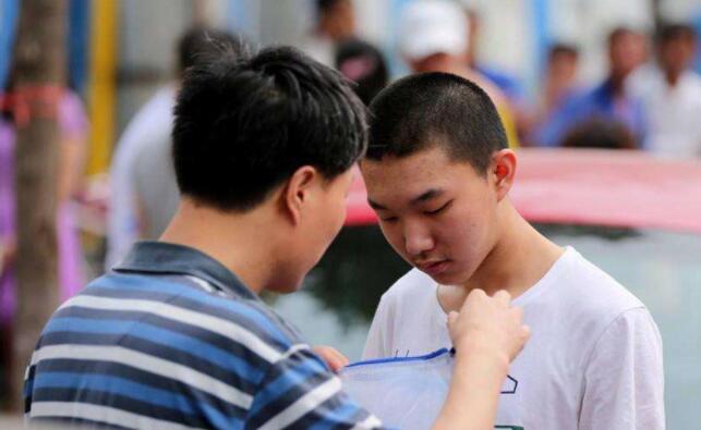 高考失利，考生应不应该选择复读？“3种情况”不建议复读