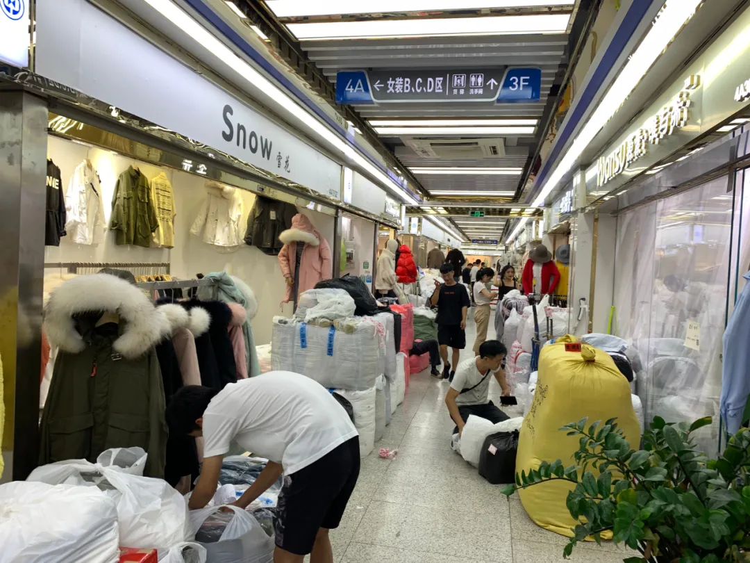 广州哪里买包包的地方多 广州包包批发市场