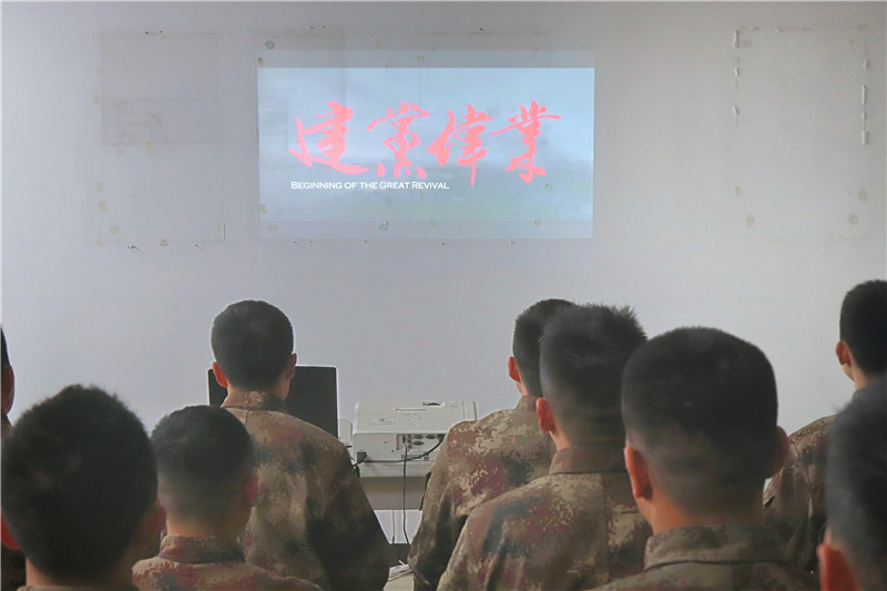 陆军炮兵防空兵学院郑州校区：学党史掀热潮，这个学员队形式活