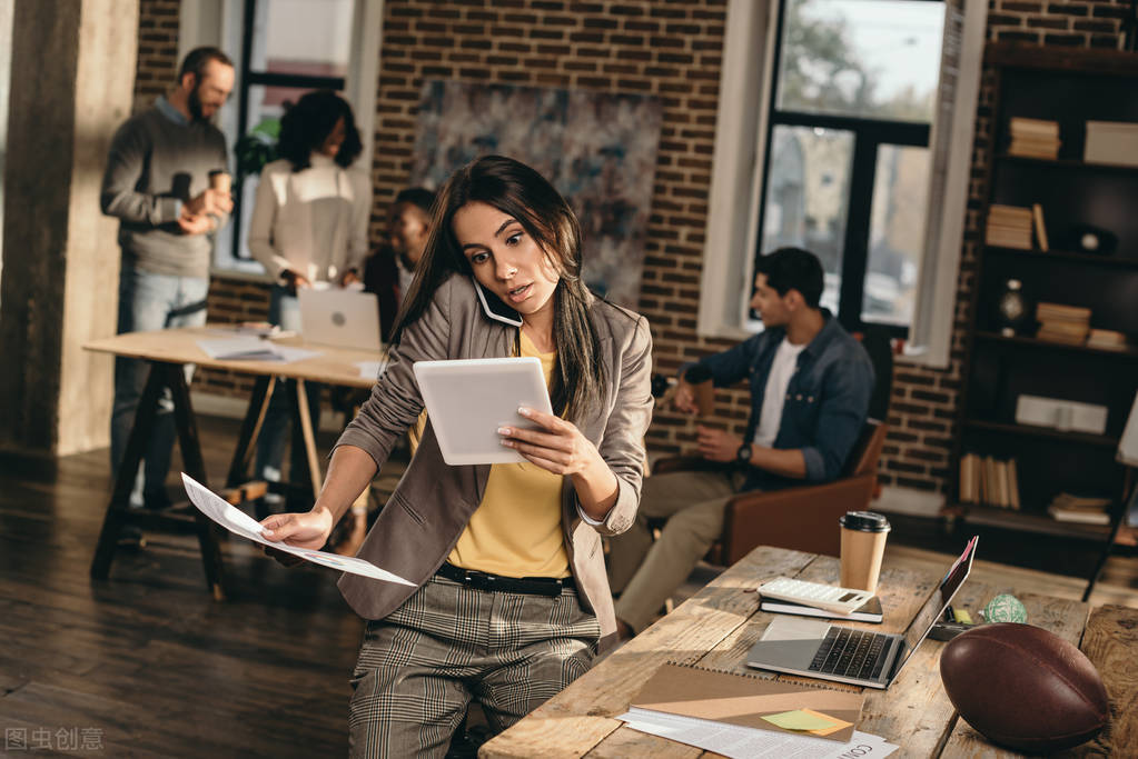 苏世民：越没钱越别着急赚钱，偷学3个“富人思维”，比苦干管用